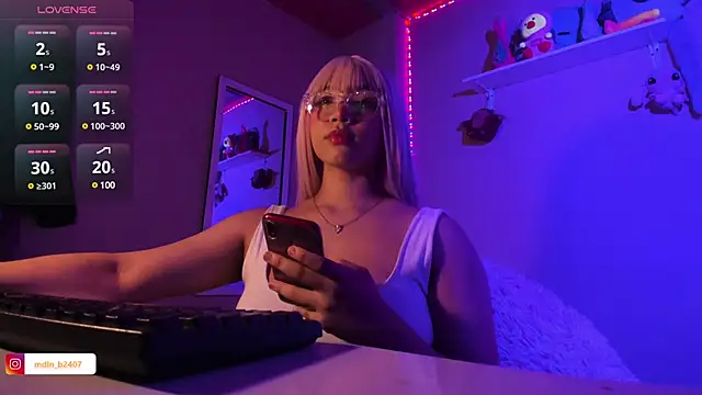 MadelineBenet online show from 01/15/25, 12:09