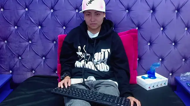 Im Mathias online show from 01/11/25, 02:41