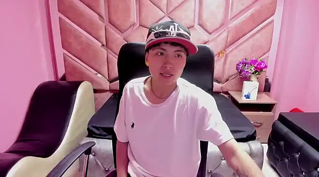 Im Mathias online show from 01/14/25, 05:40