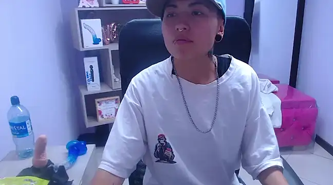 Im Mathias online show from 02/13/25, 03:18