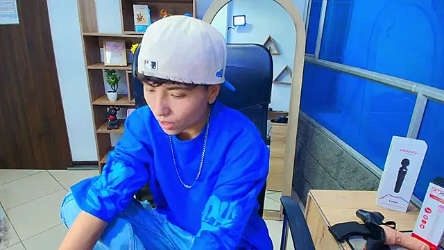 Im Mathias online show from 11/29/25, 02:14