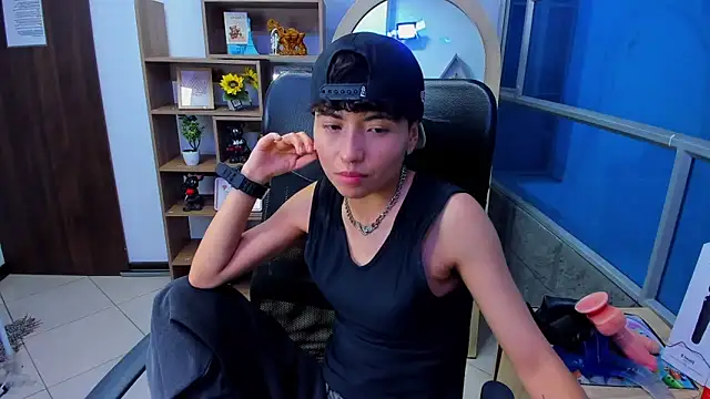 Im Mathias online show from 11/30/25, 12:42