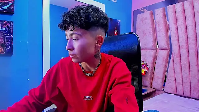 Im Mathias online show from 12/05/25, 01:25