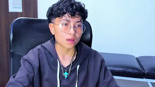 Im Mathias online show from 02/24/26, 02:42