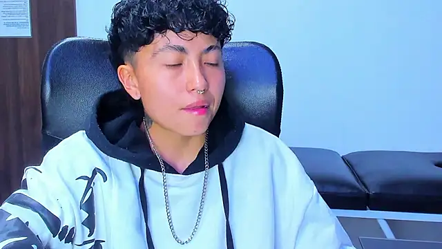 Im Mathias online show from 02/27/26, 02:11