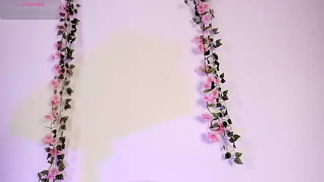 Snapshot of Luna-Chann chatting on 06/24/26, 08:52 Luna-Chann online show from 06/24/26, 08:52