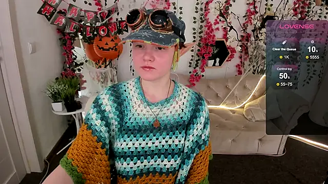 DreamyLuna online show from 10/31/25, 08:32