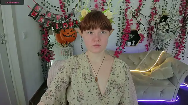 DreamyLuna online show from 11/02/25, 08:44