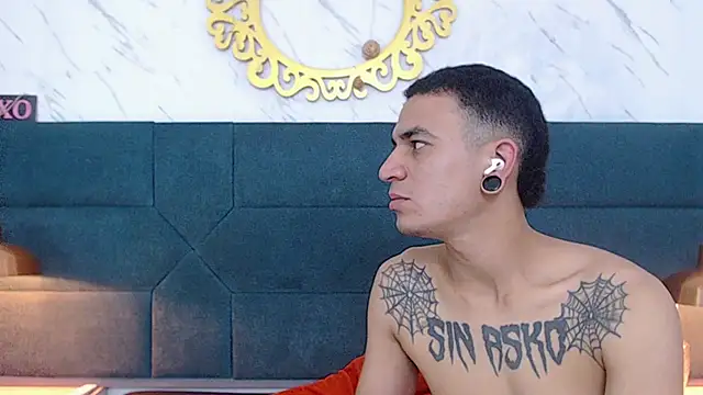 salome daniel online show from 10/14/25, 07:47