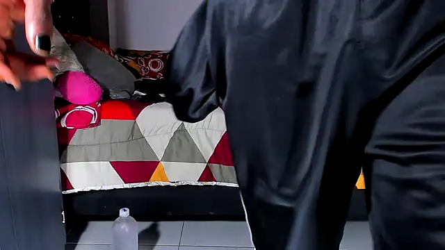 Snapshot of ray_long222 chatting on 01/05/25, 09:47 ray long222 online show from 01/05/25, 09:47