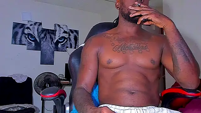 Snapshot of ray_long222 chatting on 05/16/26, 03:33 ray long222 online show from 05/16/26, 03:33
