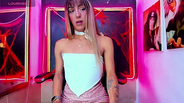 Isabella stanford2 online show from 10/30/25, 02:18