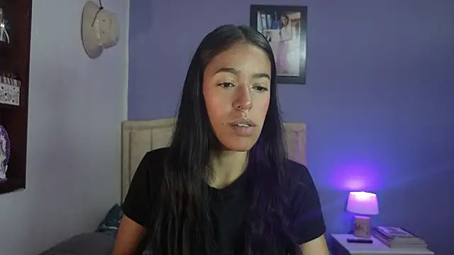 stephania t online show from 04/17/26, 03:37