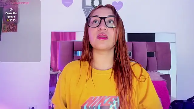 Alba Grey online show from 11/24/25, 11:37