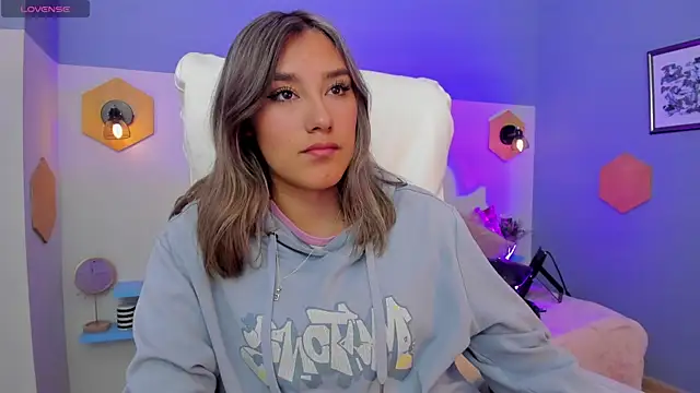  Sophie  miller online show from 03/25/26, 08:37