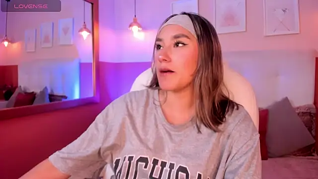  Sophie  miller online show from 03/28/26, 07:57