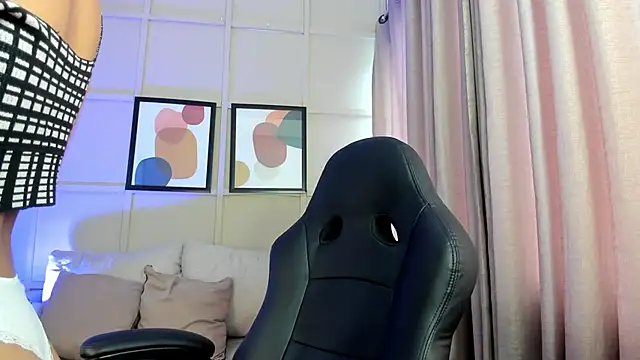  Sophie  miller online show from 06/02/26, 08:22