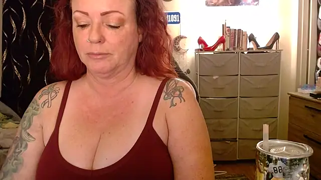 Nikkimastersgirl1091 online show from 11/03/25, 03:13