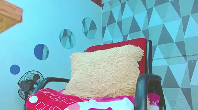 Snapshot of Michellcockxxx chatting on 01/11/25, 10:51 Michellcockxxx online show from 01/11/25, 10:51