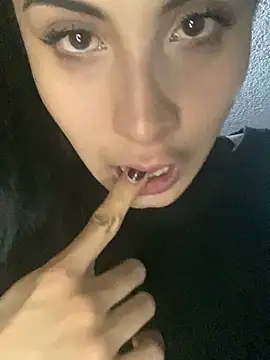 Effyvice13 online show from 09/30/25, 04:06