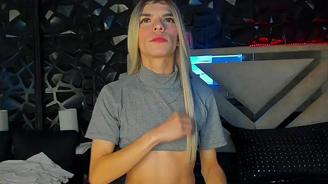 maxx steell  online show from 12/04/24, 05:38