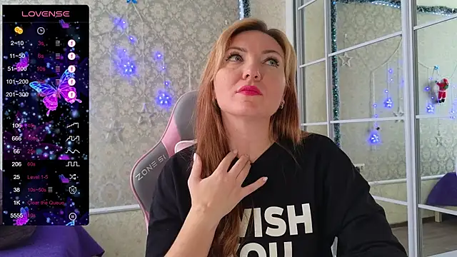 Snapshot of -DIVORA- chatting on 01/05/25, 11:04 -DIVORA- online show from 01/05/25, 11:04