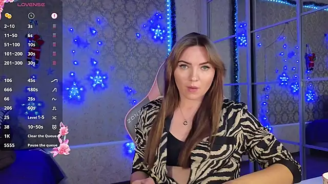 Snapshot of -DIVORA- chatting on 01/08/25, 03:07 -DIVORA- online show from 01/08/25, 03:07