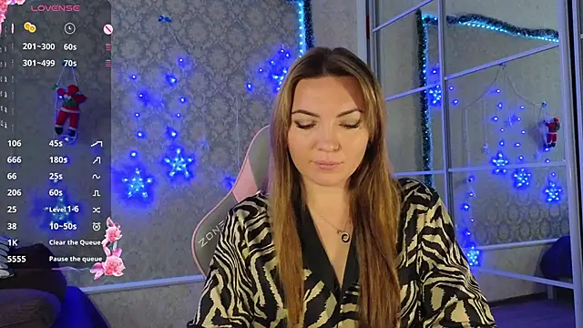 Snapshot of -DIVORA- chatting on 01/11/25, 06:35 -DIVORA- online show from 01/11/25, 06:35