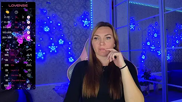 Snapshot of -DIVORA- chatting on 01/17/25, 07:38 -DIVORA- online show from 01/17/25, 07:38