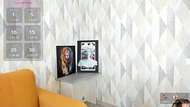 Snapshot of Michelle_Blond chatting on 01/24/25, 07:30 Michelle Blond online show from 01/24/25, 07:30