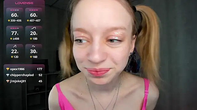 Snapshot of Michelle_Blond chatting on 01/25/25, 10:29 Michelle Blond online show from 01/25/25, 10:29