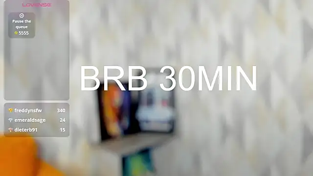 Snapshot of Michelle_Blond chatting on 02/10/25, 10:09 Michelle Blond online show from 02/10/25, 10:09