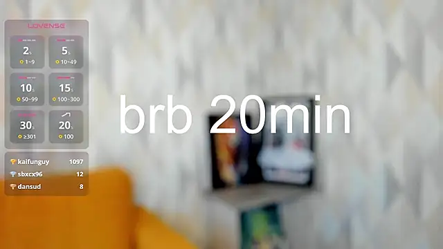 Snapshot of Michelle_Blond chatting on 02/21/25, 10:07 Michelle Blond online show from 02/21/25, 10:07