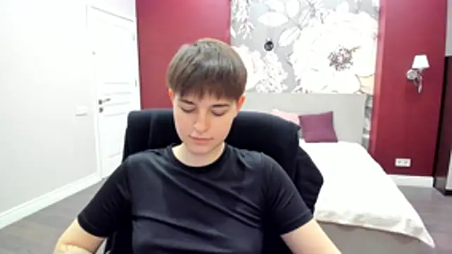 EmiliaYours online show from 03/09/26, 04:11