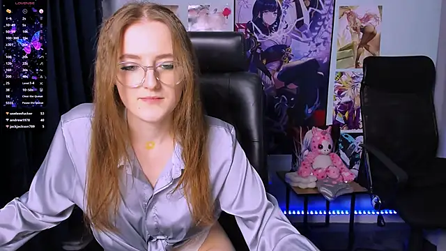 luna berryy online show from 12/15/24, 01:57