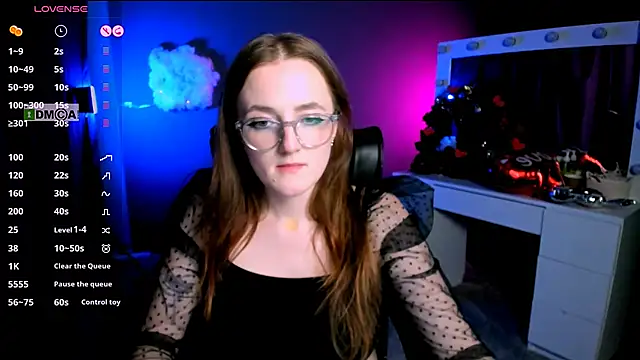 luna berryy online show from 02/18/25, 05:20