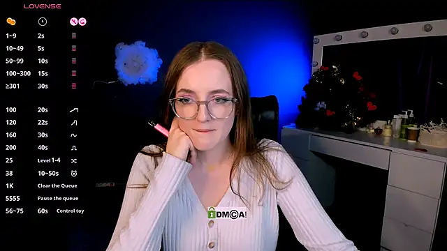 luna berryy online show from 02/19/25, 02:55