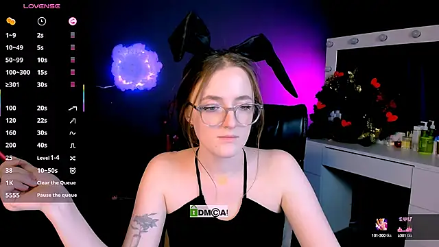 luna berryy online show from 02/22/25, 02:39