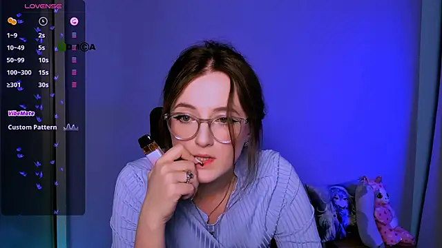 luna berryy online show from 11/14/25, 08:29