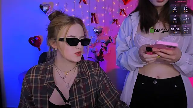 luna berryy online show from 04/18/26, 09:04