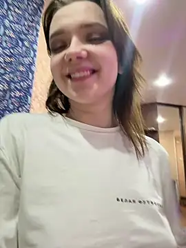 Snapshot of JennyPortman chatting on 03/18/25, 11:20 JennyPortman online show from 03/18/25, 11:20