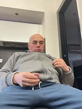 pantomax online show from 02/18/25, 01:44