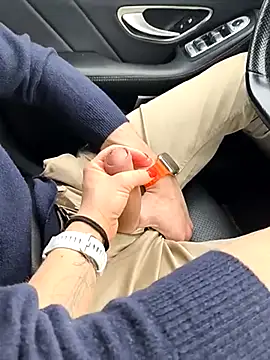 Snapshot of Secret_couple_ chatting on 03/12/25, 03:29 Secret couple  online show from 03/12/25, 03:29