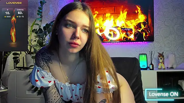 Snapshot of KentsMomAliss chatting on 12/04/24, 06:00 KentsMomAliss online show from 12/04/24, 06:00