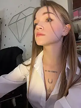 KitteCat online show from 11/15/25, 07:38