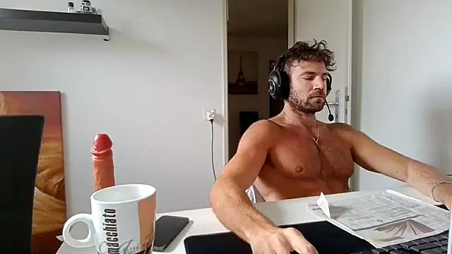 alpha-hunk online show from 05/19/26, 08:31