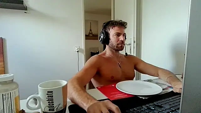 alpha-hunk online show from 06/05/26, 09:26