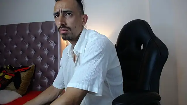 Sr Magnus  online show from 10/14/25, 05:41