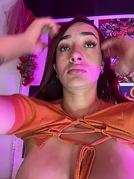 ariiel  online show from 11/05/25, 02:39