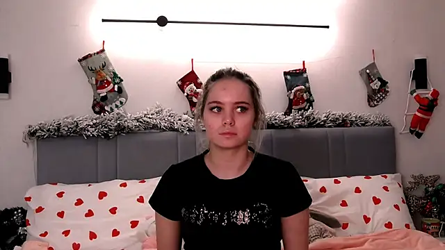 SIlviaBeyt online show from 12/22/24, 06:37
